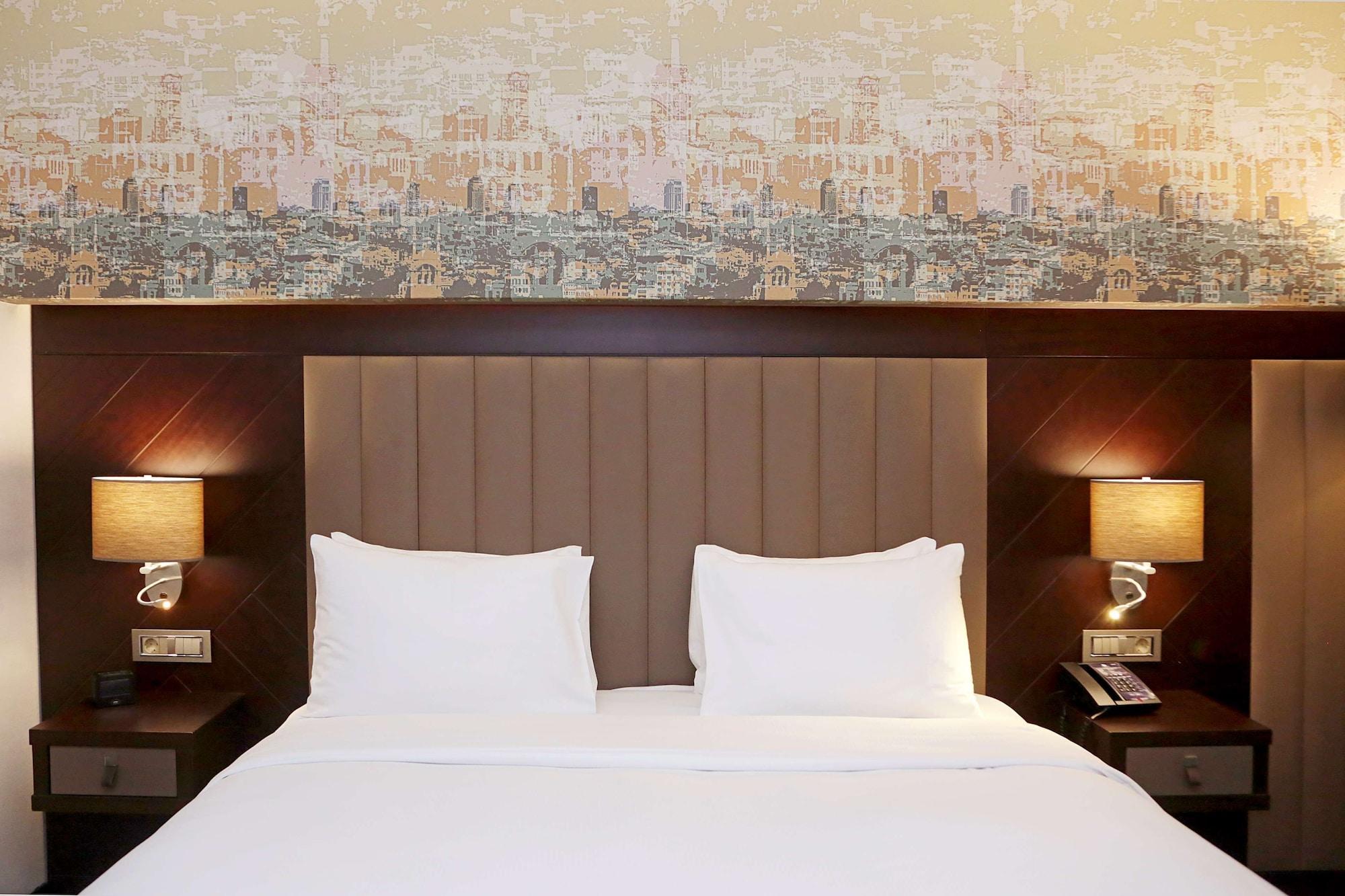 Doubletree By Hilton Istanbul Umraniye Hotell Exteriör bild A bedroom at the hotel
