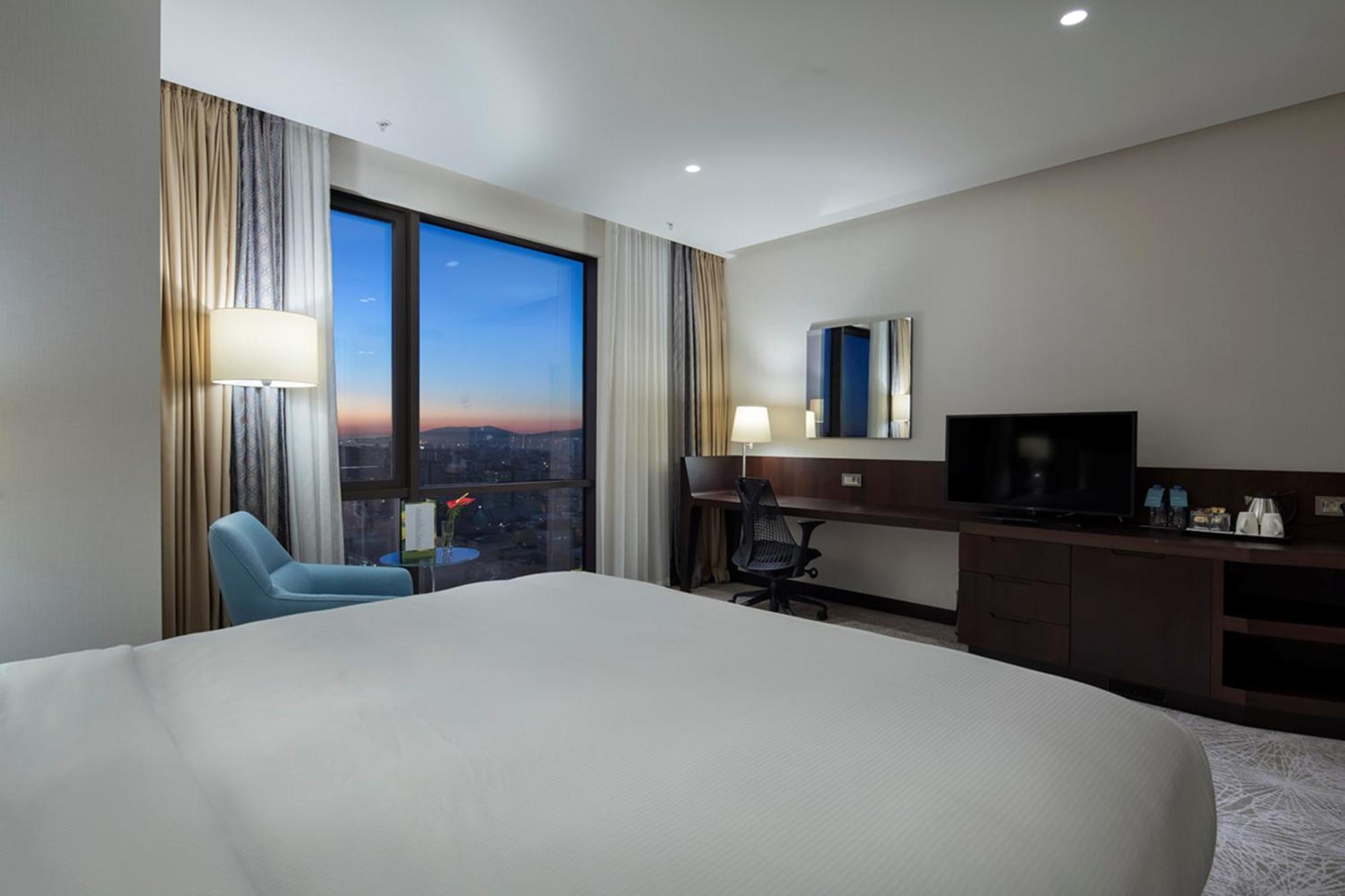 Doubletree By Hilton Istanbul Umraniye Hotell Rum bild