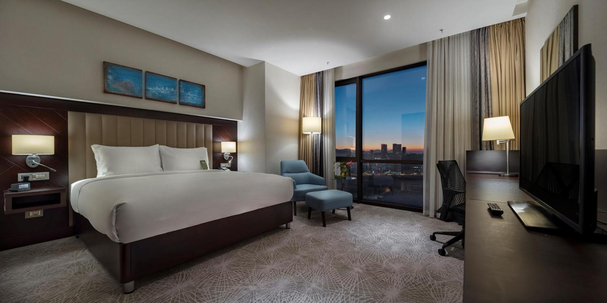 Doubletree By Hilton Istanbul Umraniye Hotell Exteriör bild