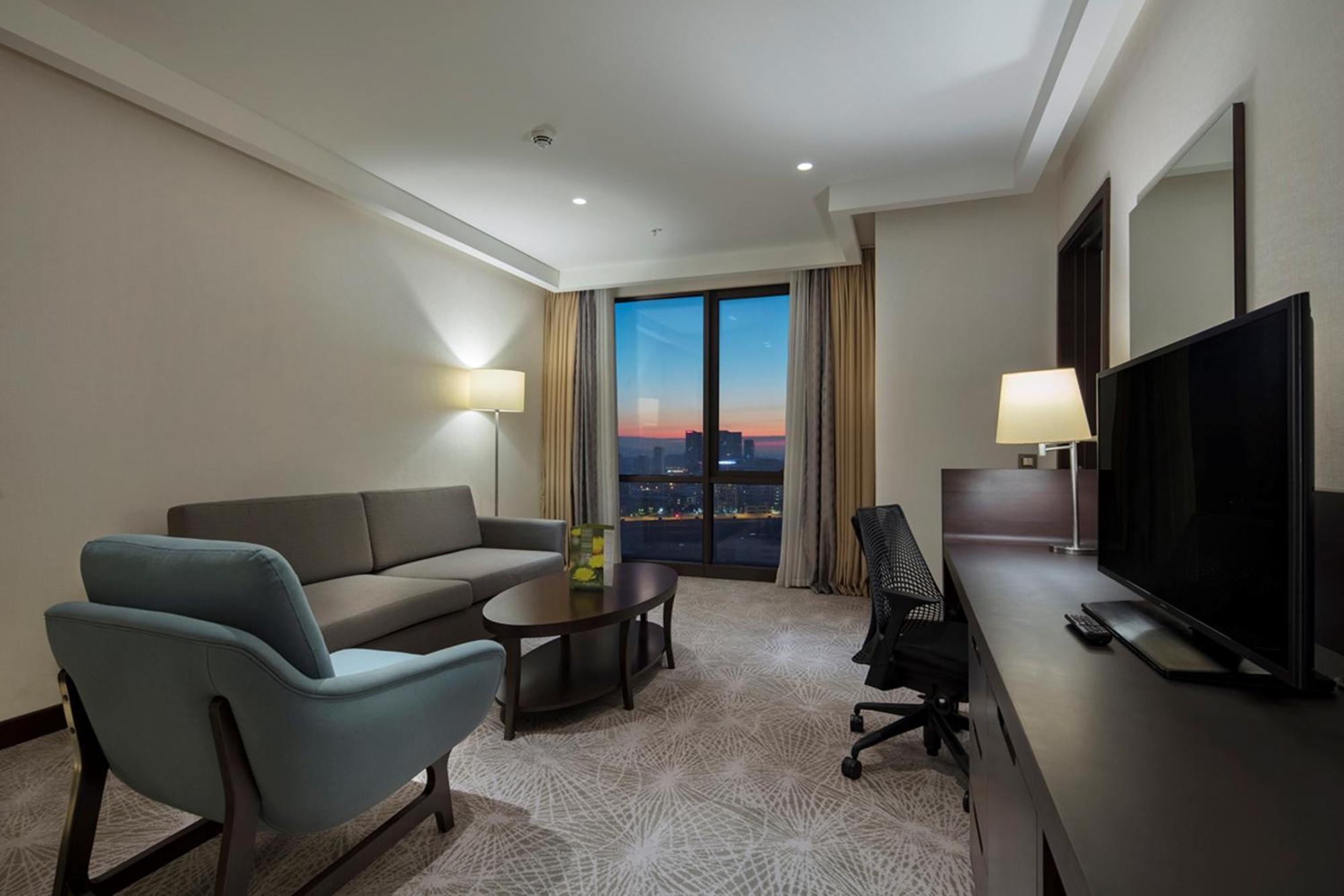 Doubletree By Hilton Istanbul Umraniye Hotell Rum bild