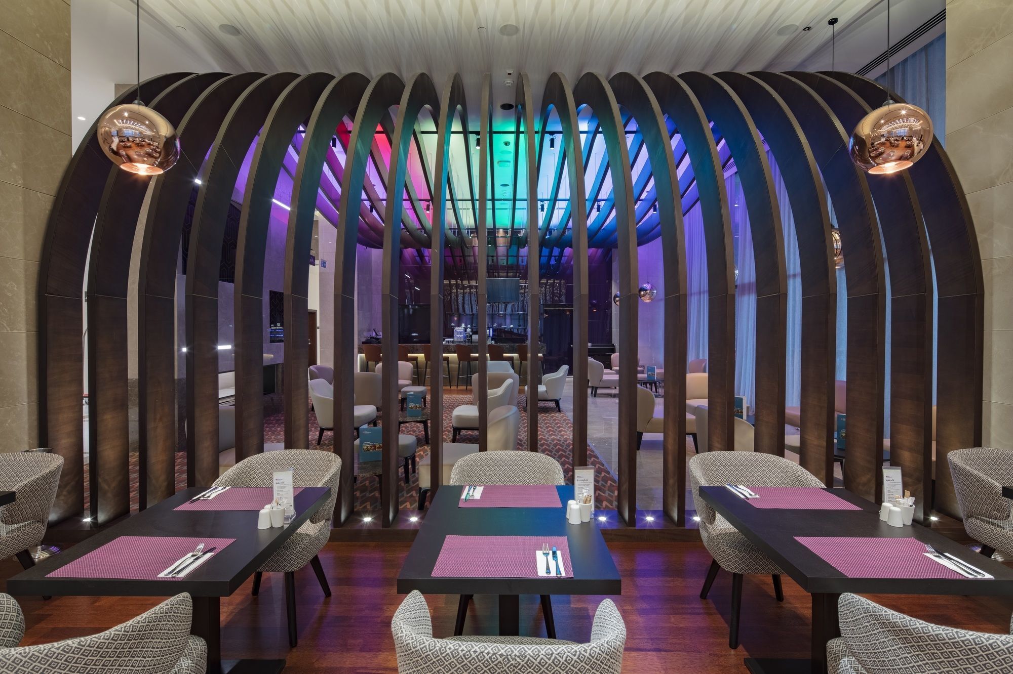 Doubletree By Hilton Istanbul Umraniye Hotell Exteriör bild The interior of the restaurant